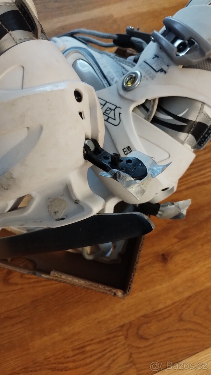 Dívčí nastavitelné brusle - 2