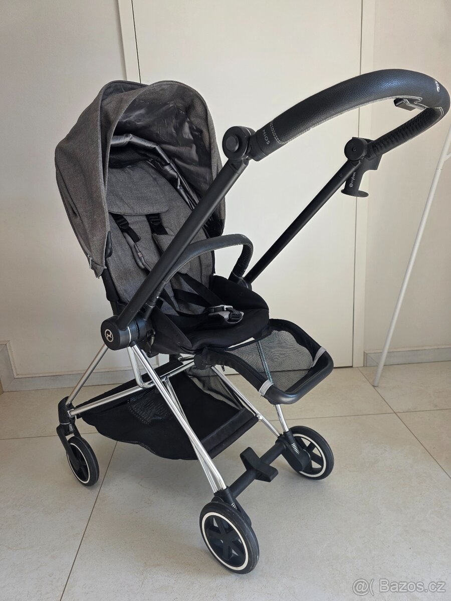 Kočárek Cybex Mios + fusak, držák nápojů, síťka, snack tray - 2