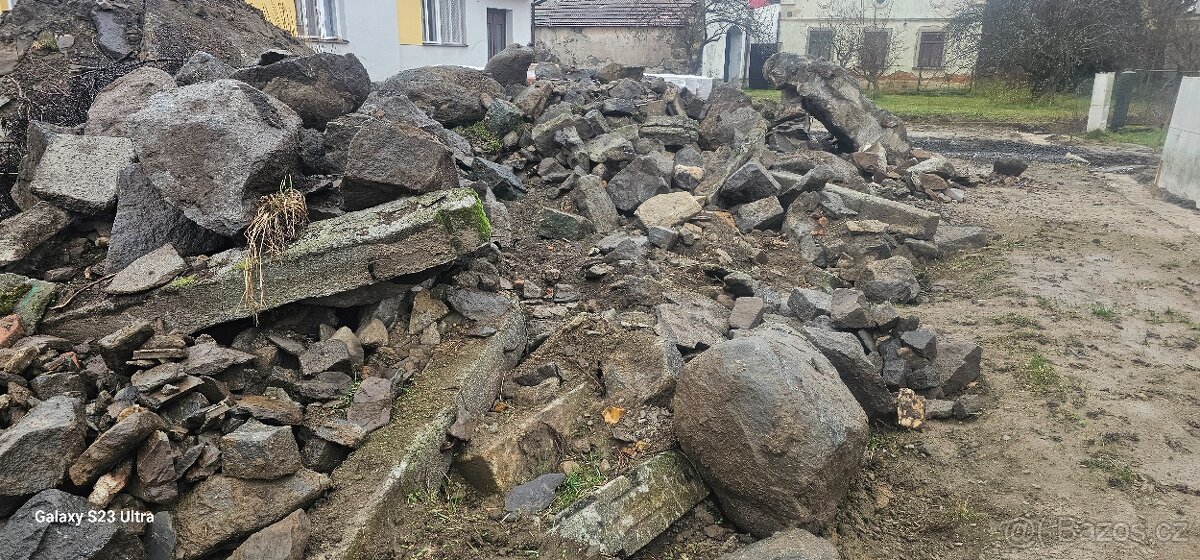 Kameny za odvoz - 2