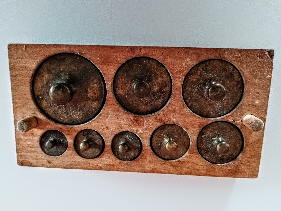 KUCHYNSKE RETRO ODVAZNIKY - 2