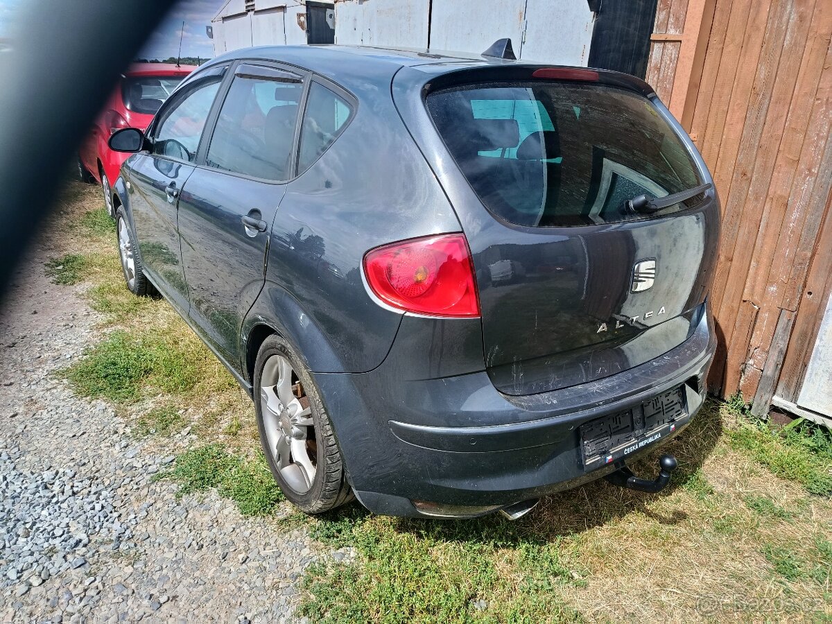 Seat Altea LS7Z náhradní díly šedá metalíza - 2