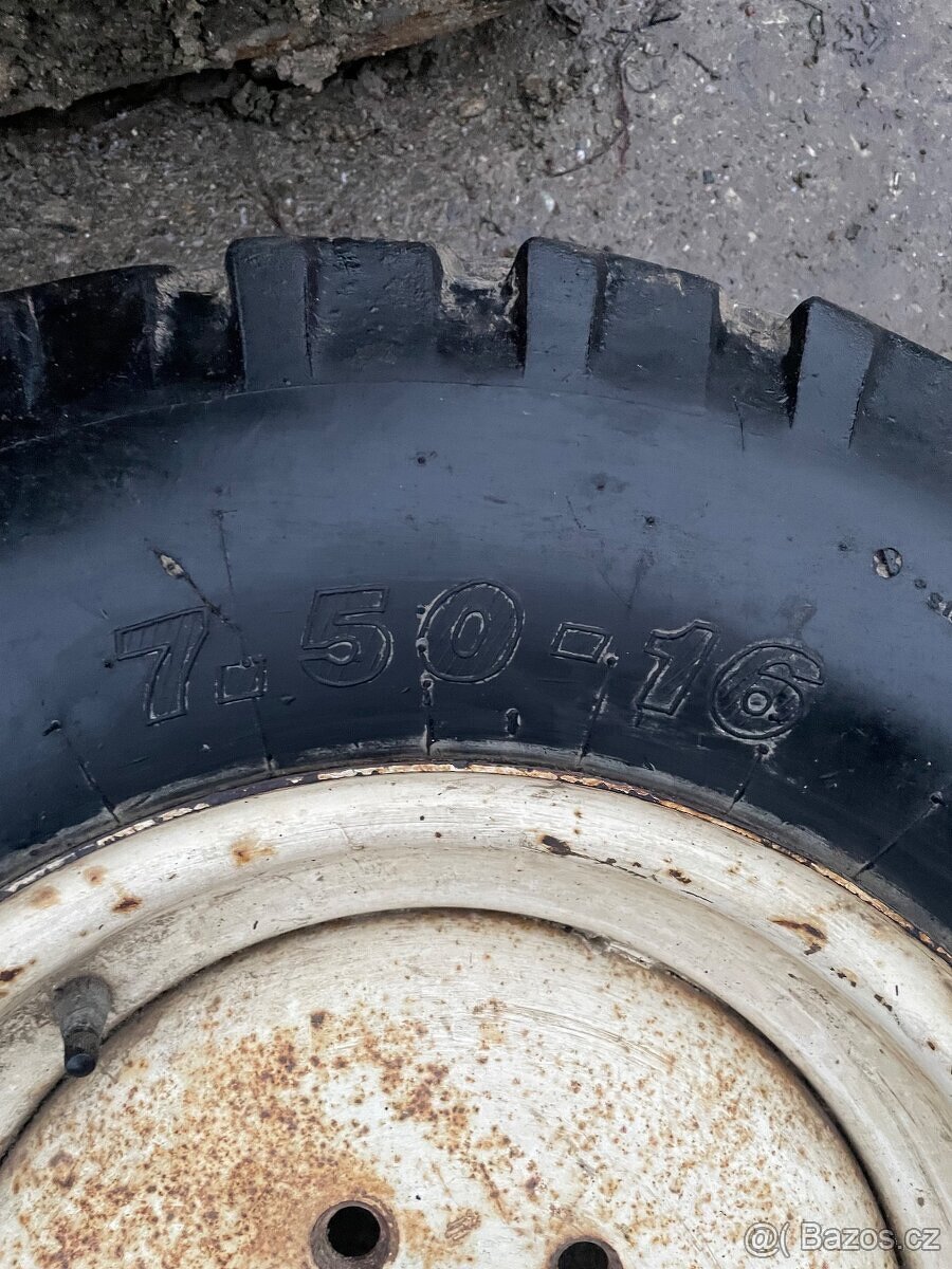 Pneu 7.50-16 - 2