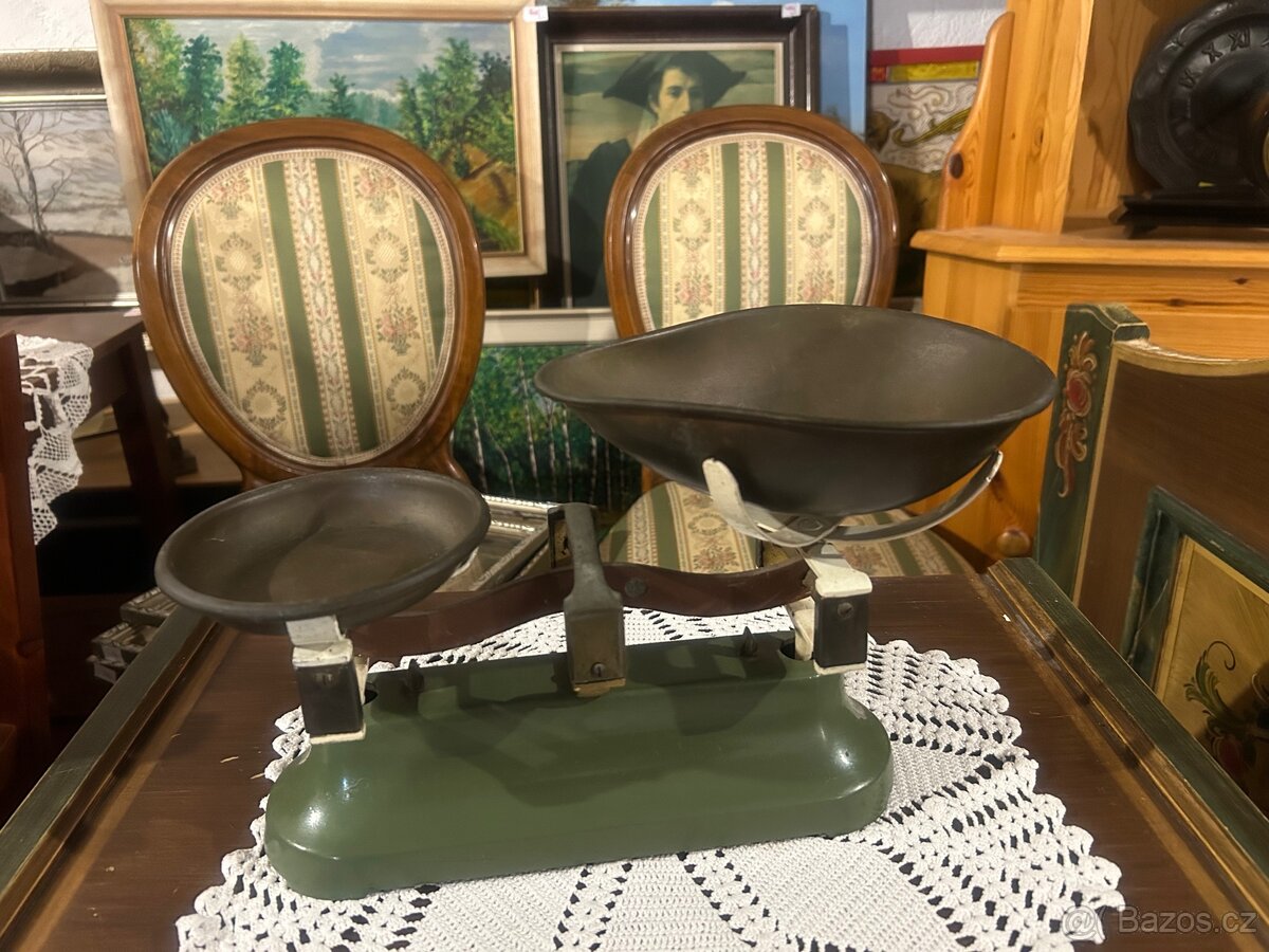 Starožitné litinové váhy - 2