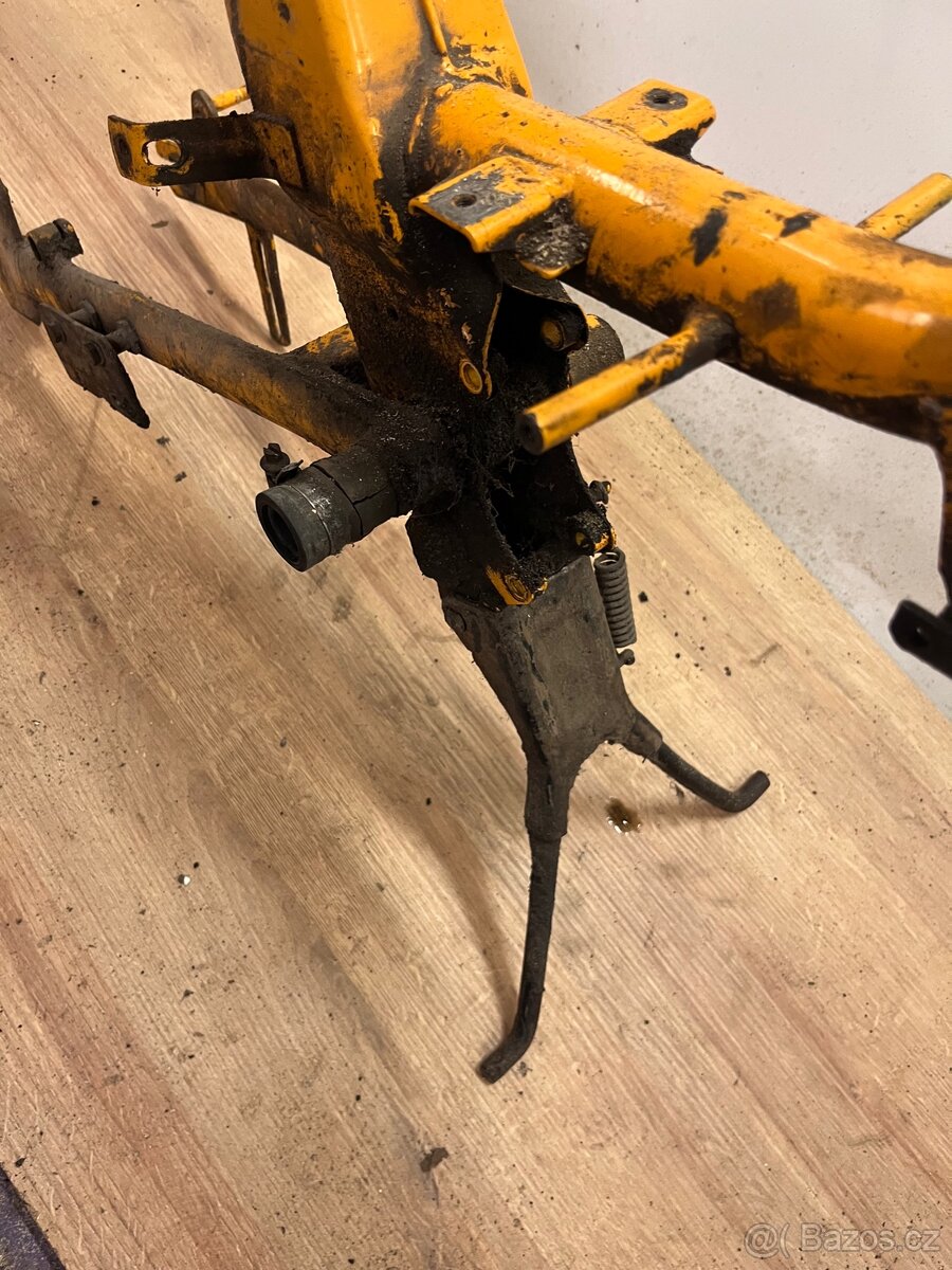 Babetta 207 rám s vidlici a. Se stojánkem - 2