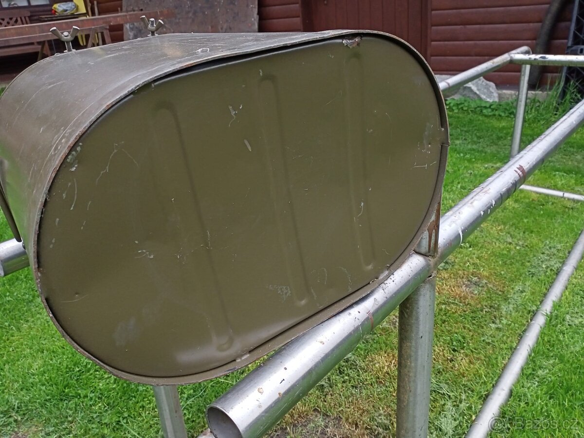 Vojenský zádový termos - 2