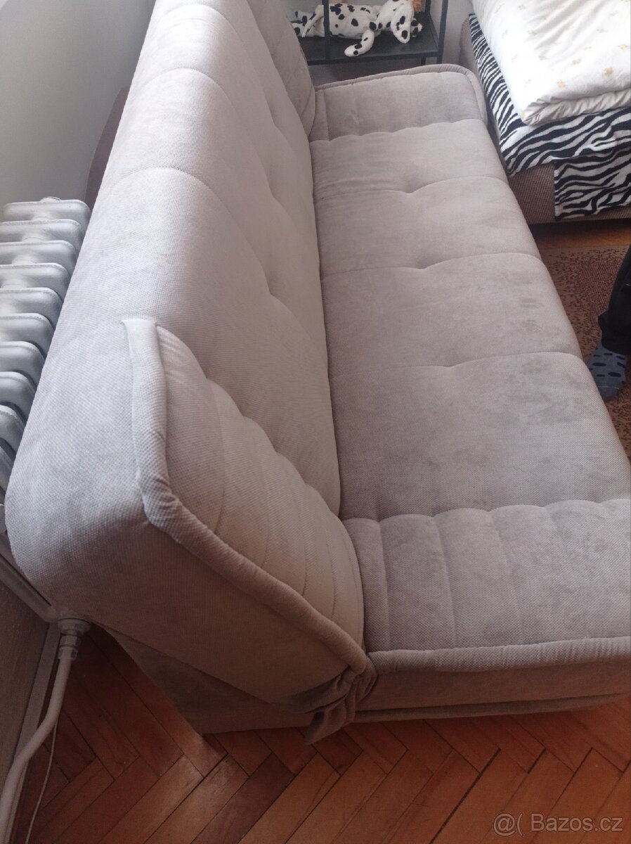 Rozkládací gauč - 2