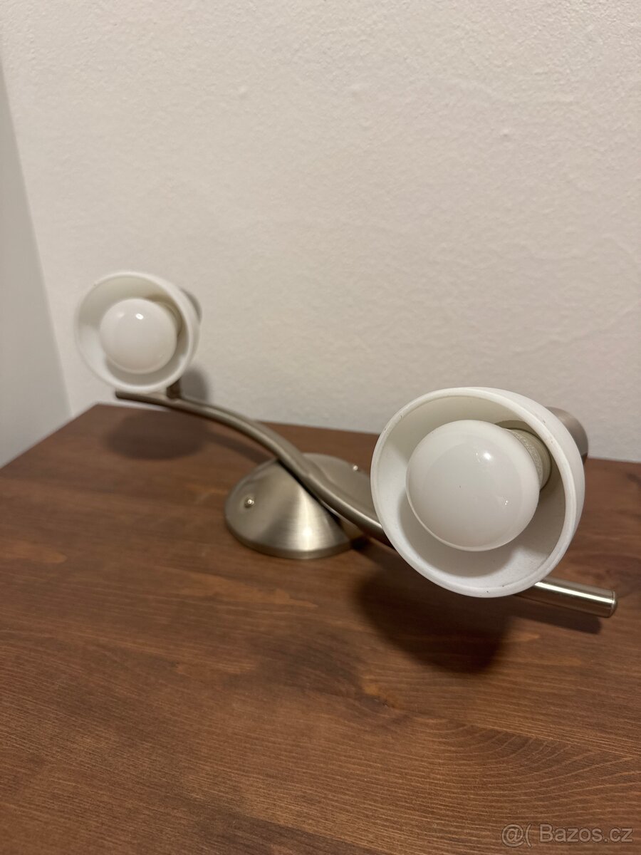 Stropní svítidlo s LED žárovkami - 2