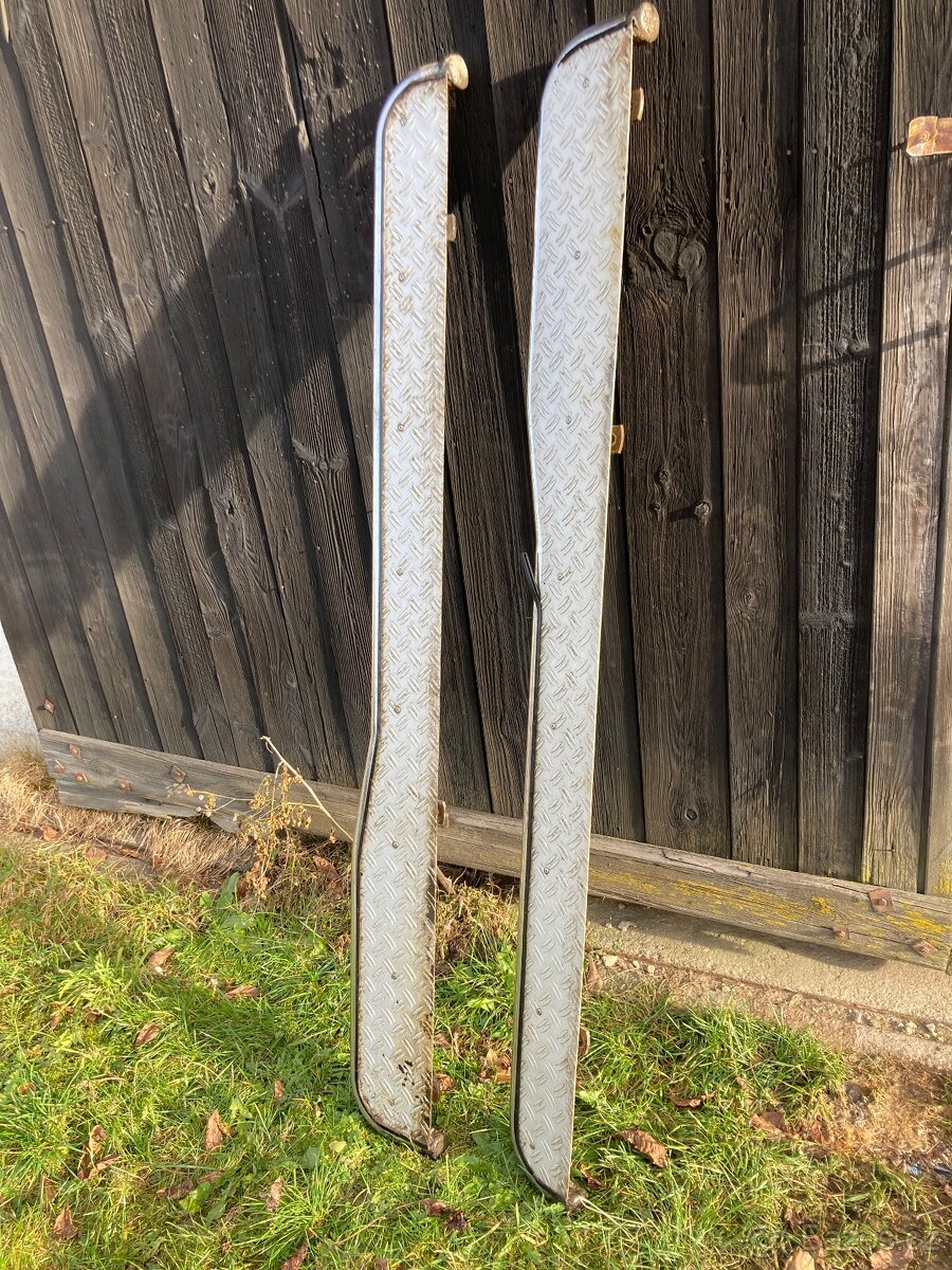 Nášlapy Opel Frontera - 2