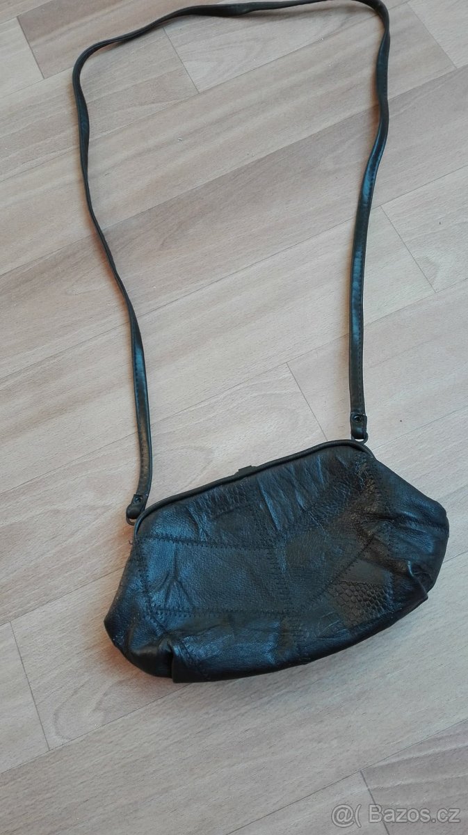 MALÁ ČERNÁ KOŽENKOVÁ KABELKA - 2