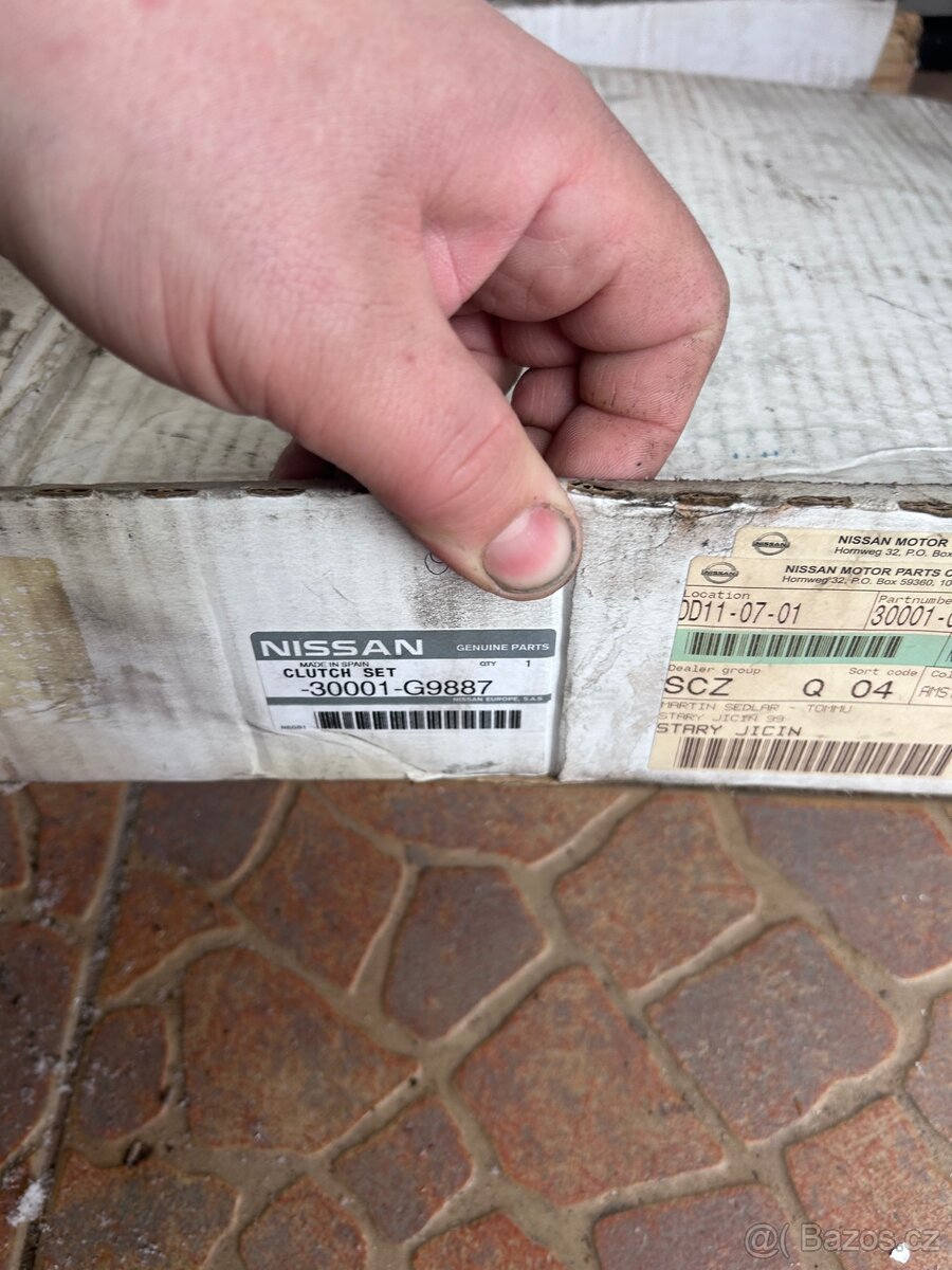 Prodám spojky NISSAN - 2