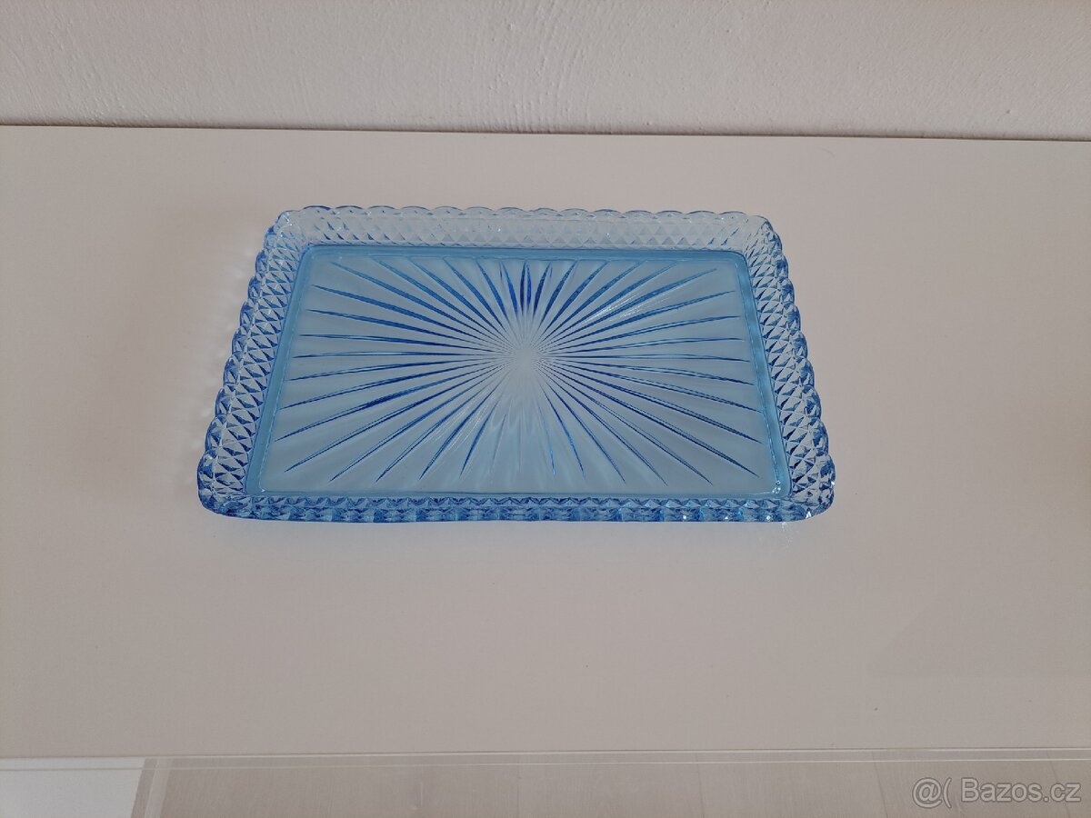 Starý skleněný, modrý podnos - 2