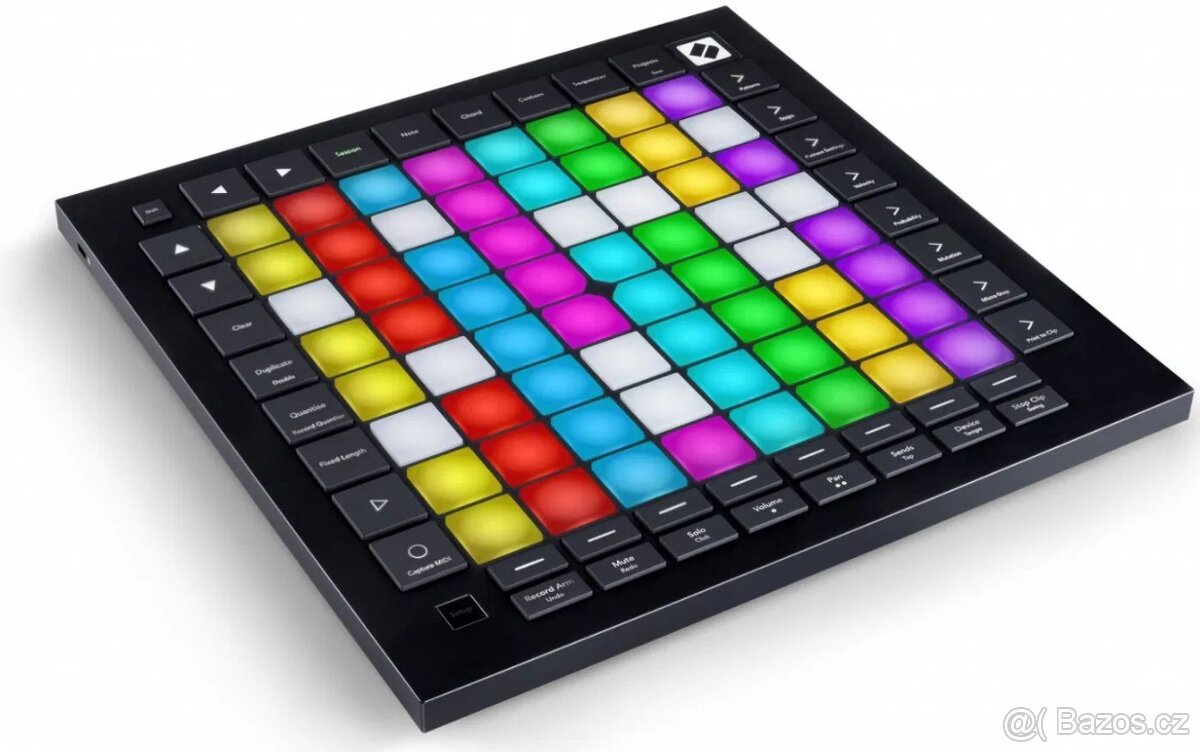 DJ kontroler NOVATION Launchpad Pro MK3 - 2