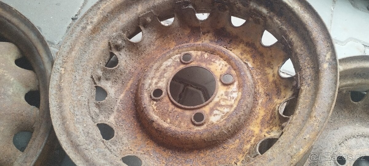 Sada nýtovaných disků - 2