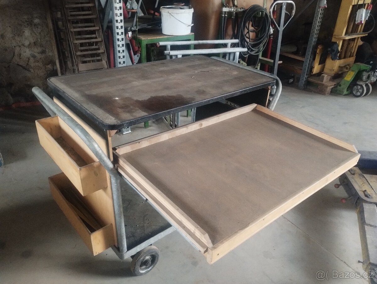 Vozík na naradi - 2