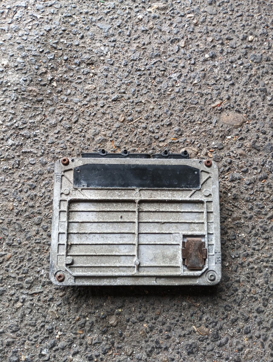 Řídící jednotka motoru - 2