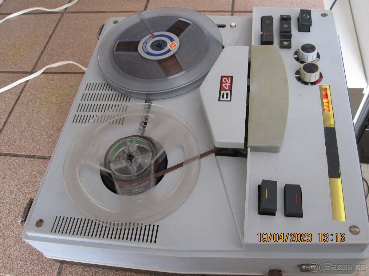 Kotoučový magnetofon B42 - 2