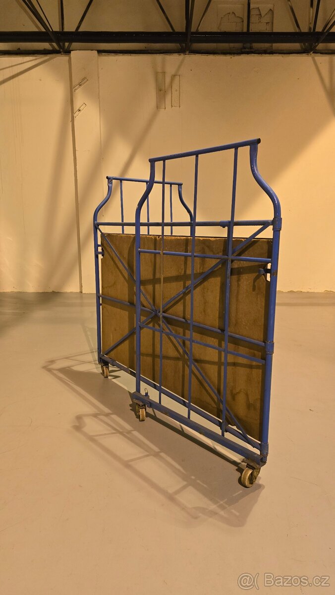 Prodej skládacích skladových mobilních klecí - 2