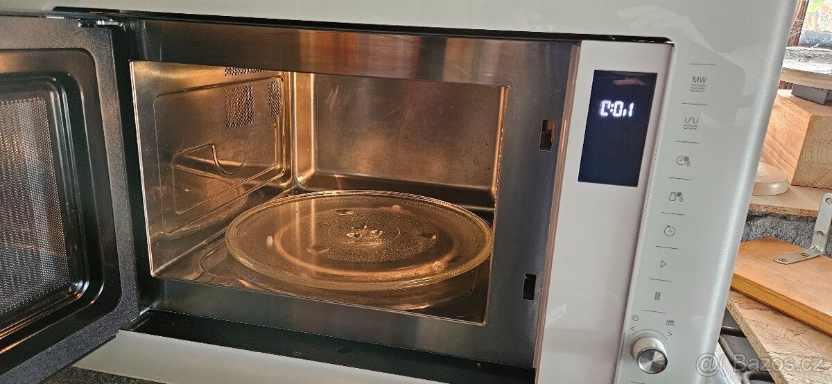 Mikrovlnná vestavná trouba BEKO MGB25333WG - 2