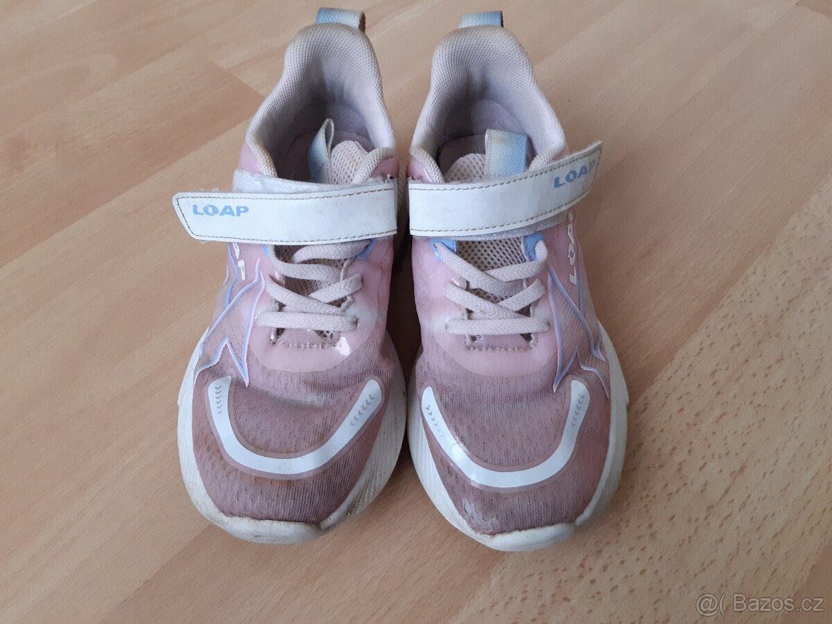 Botasky zn. Loap vel. 33 - 2