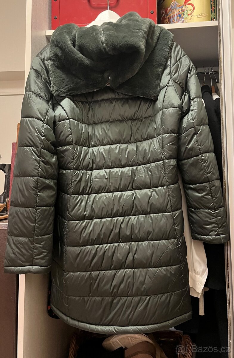 Dámská zimní bunda s odnímatelnou kožešinou - 2