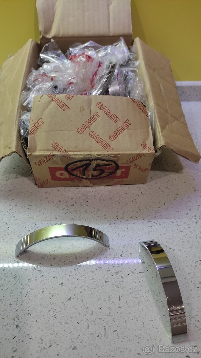 Nábytkové úchytky za 20,- Kč - 2