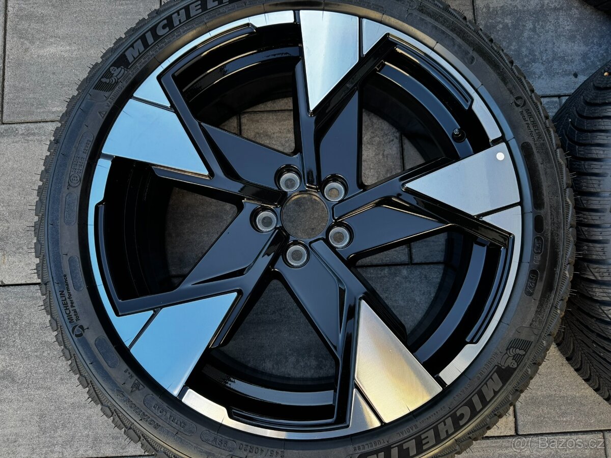 Originál alu kola Volvo EX30 5x108 R20 zimní nová - 2