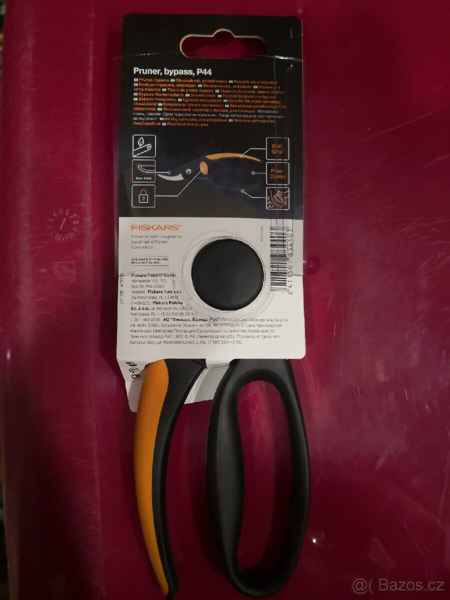 Fiskars Zahradnické nůžky P44 - 2
