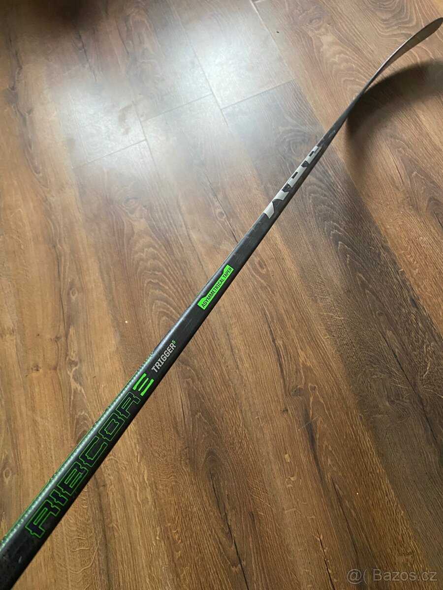 Hokejka CCM Trigger 6 95flex levá ZÁRUKA - 2
