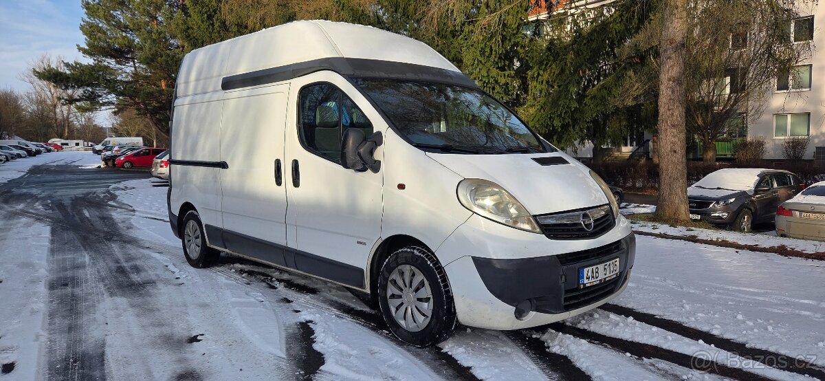 Opel vivaro-Renault trafic 84kw l2h2 r.v.2008 - 2
