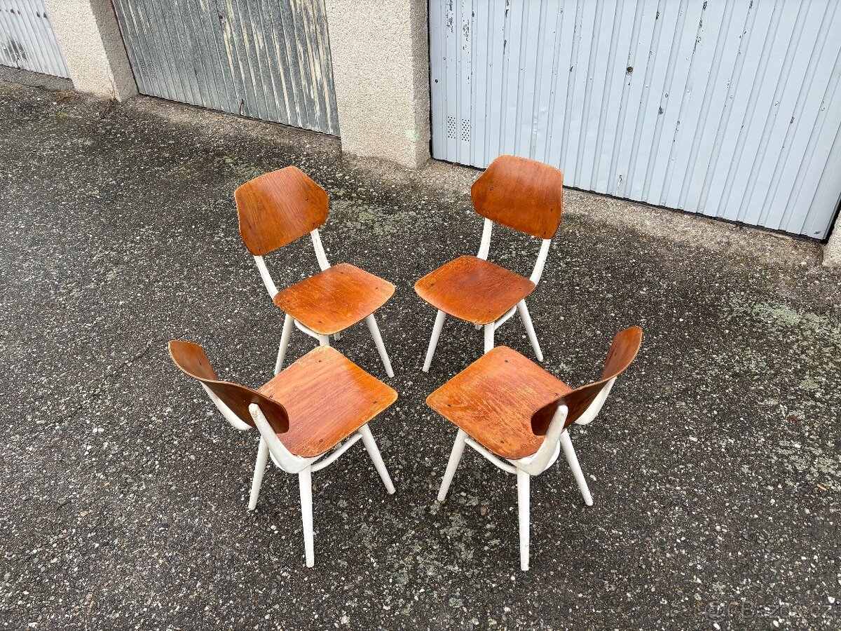 Dřevěné židle Ton - 2