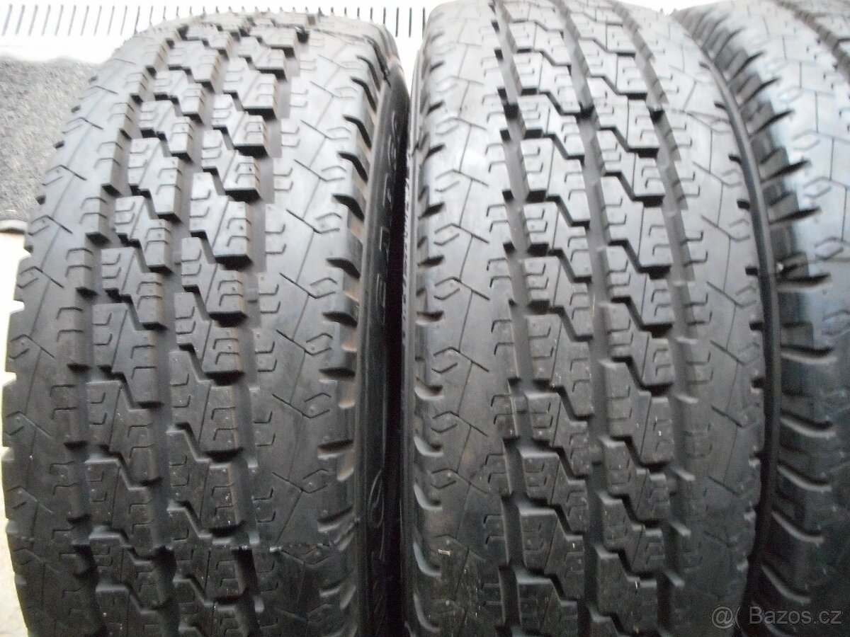 225/70R15C - 2