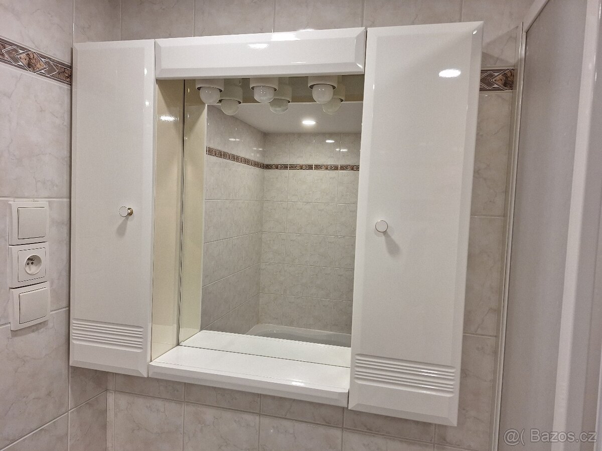 Koupelnový set. - 2