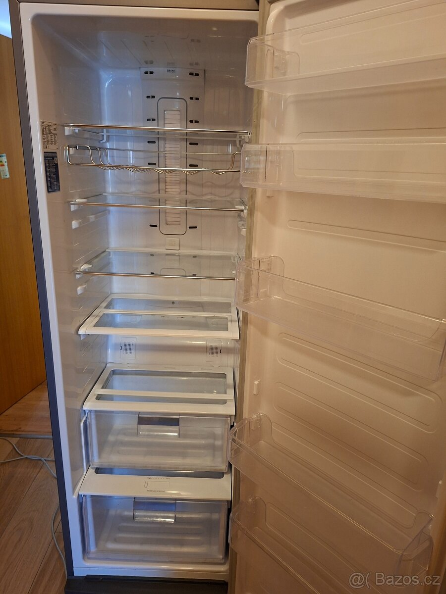 Monoklimatická lednice SAMSUNG - 2