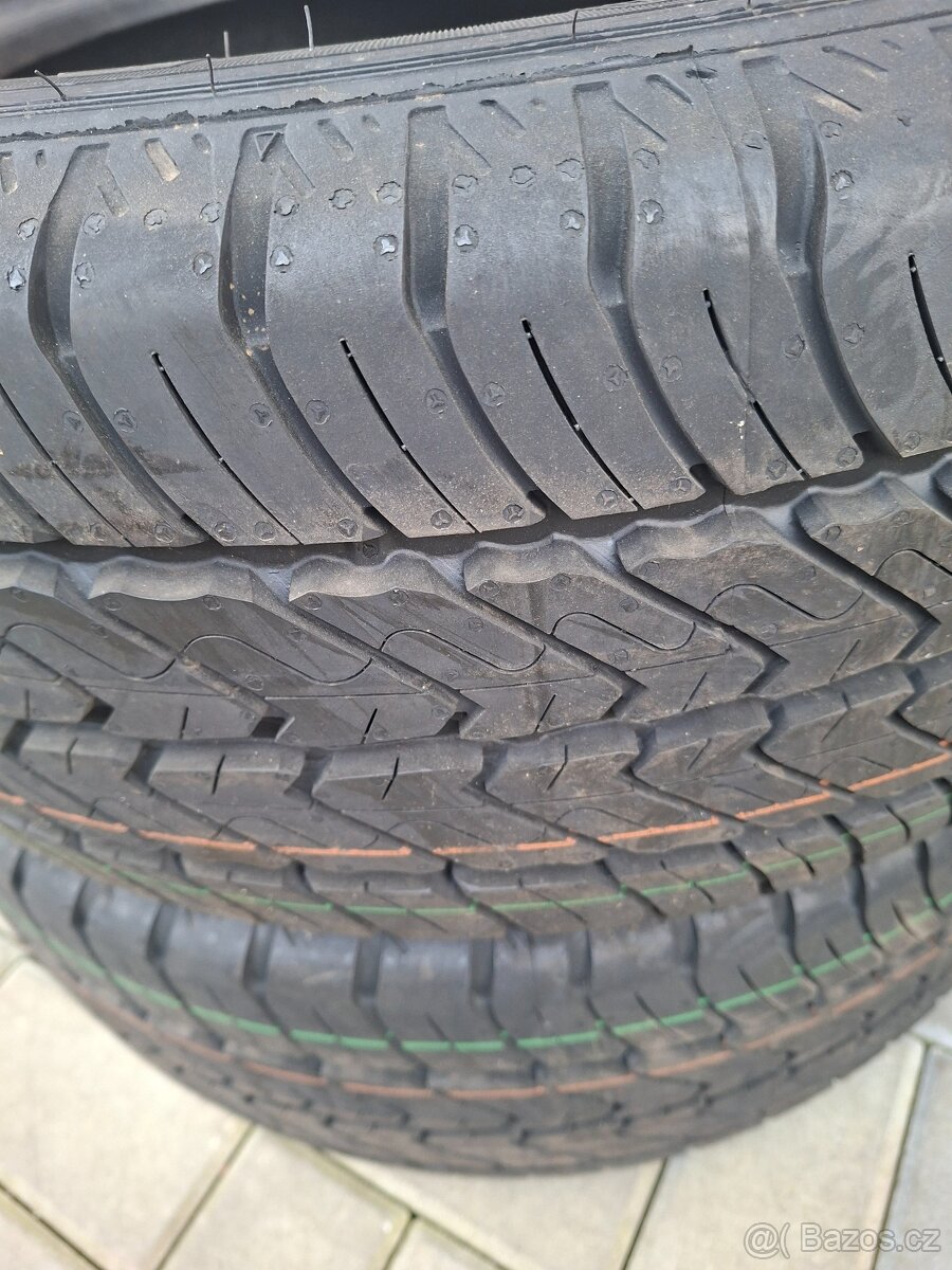 D03PLD 225/55 R17C Dunlop Econodrive - 2