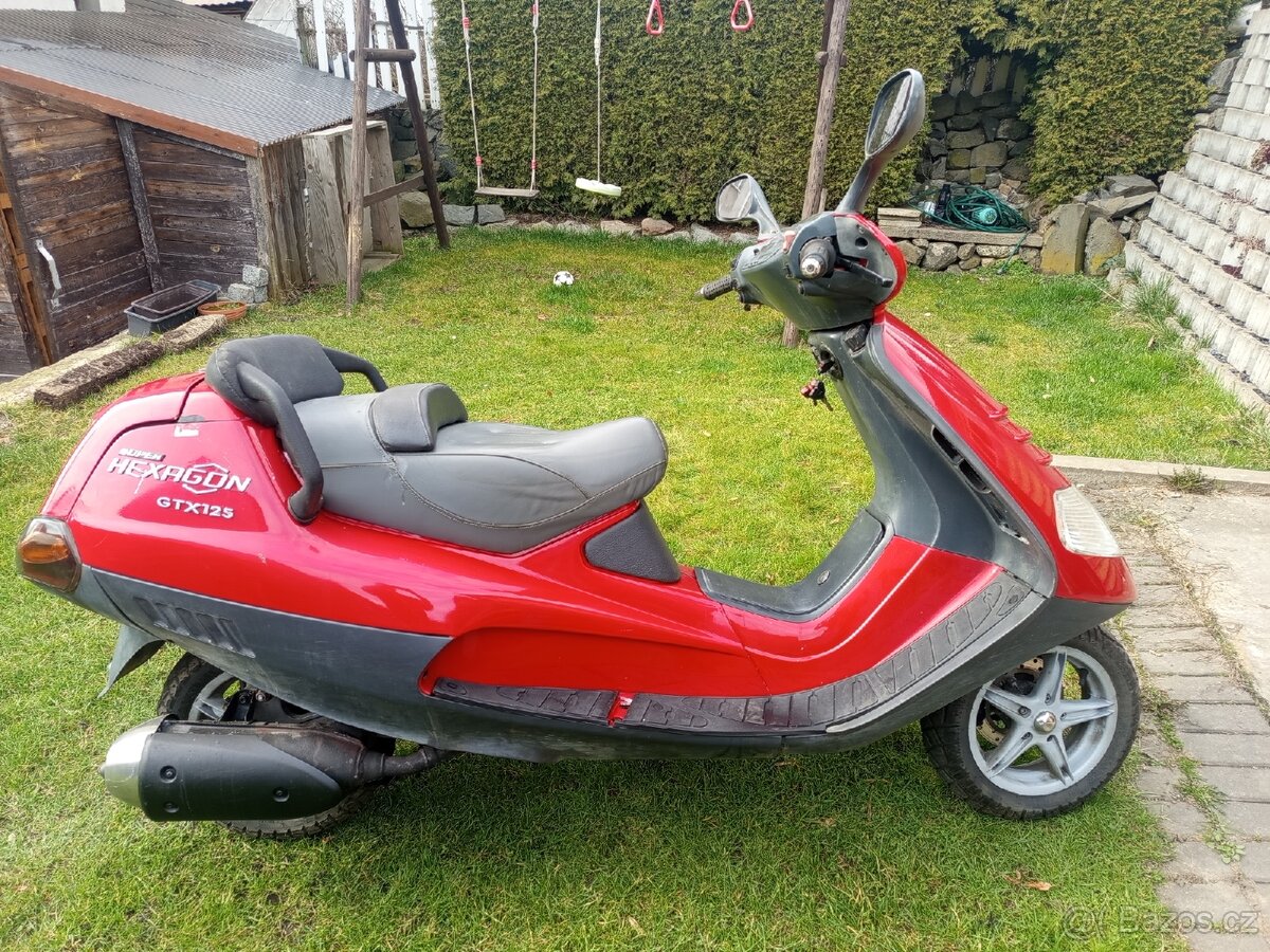Piaggio hexagon 125 - 2