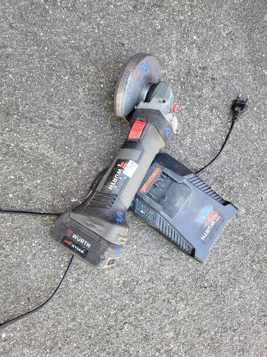 Akumulátorová úhlová bruska - 2