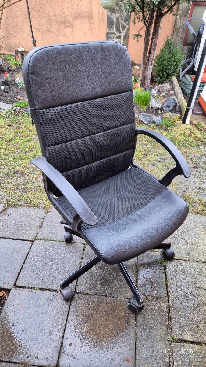 Kancelářské křeslo - 2