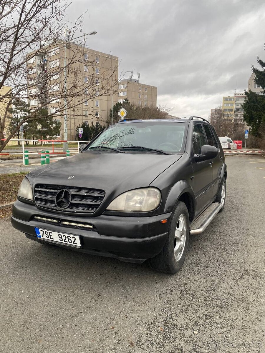 Mercedes-Benz ML270 CDI W163 - 2
