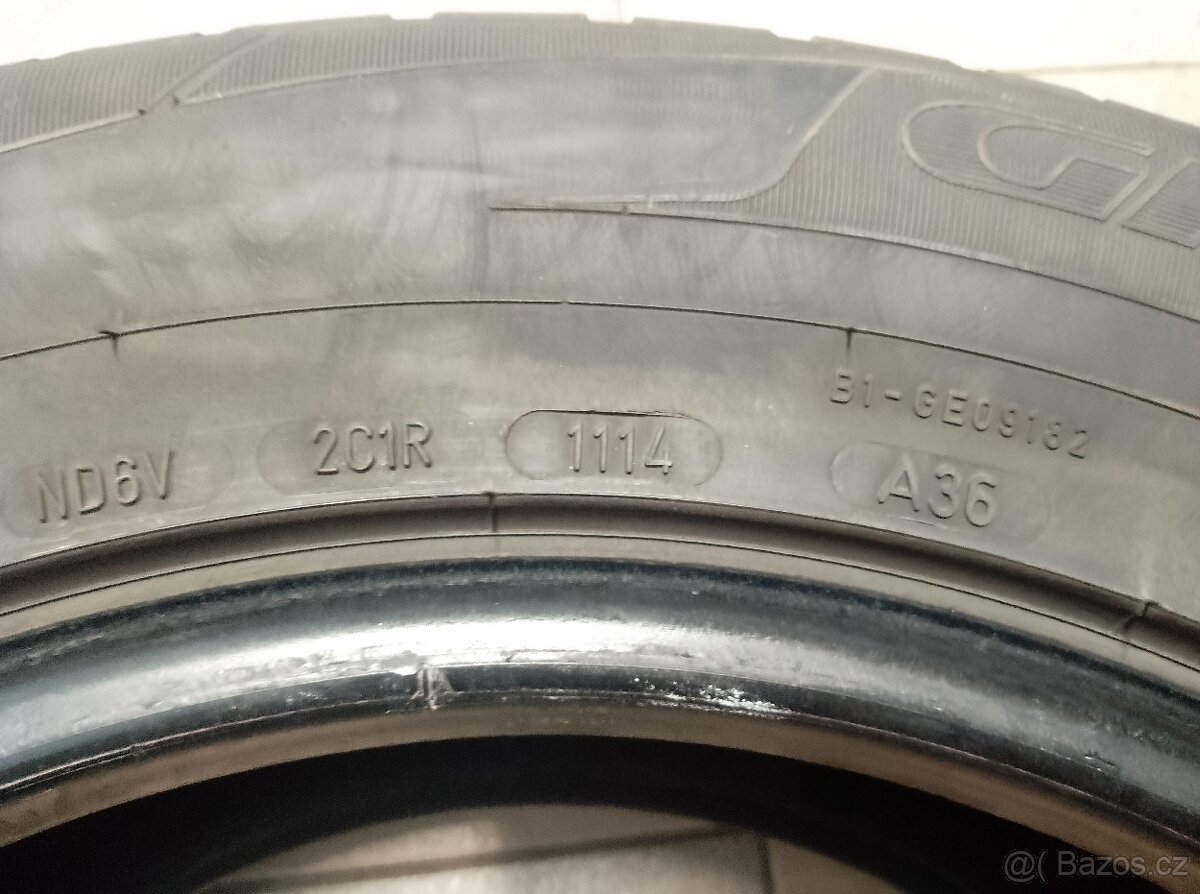 Dunlop 215/65/16 - 2