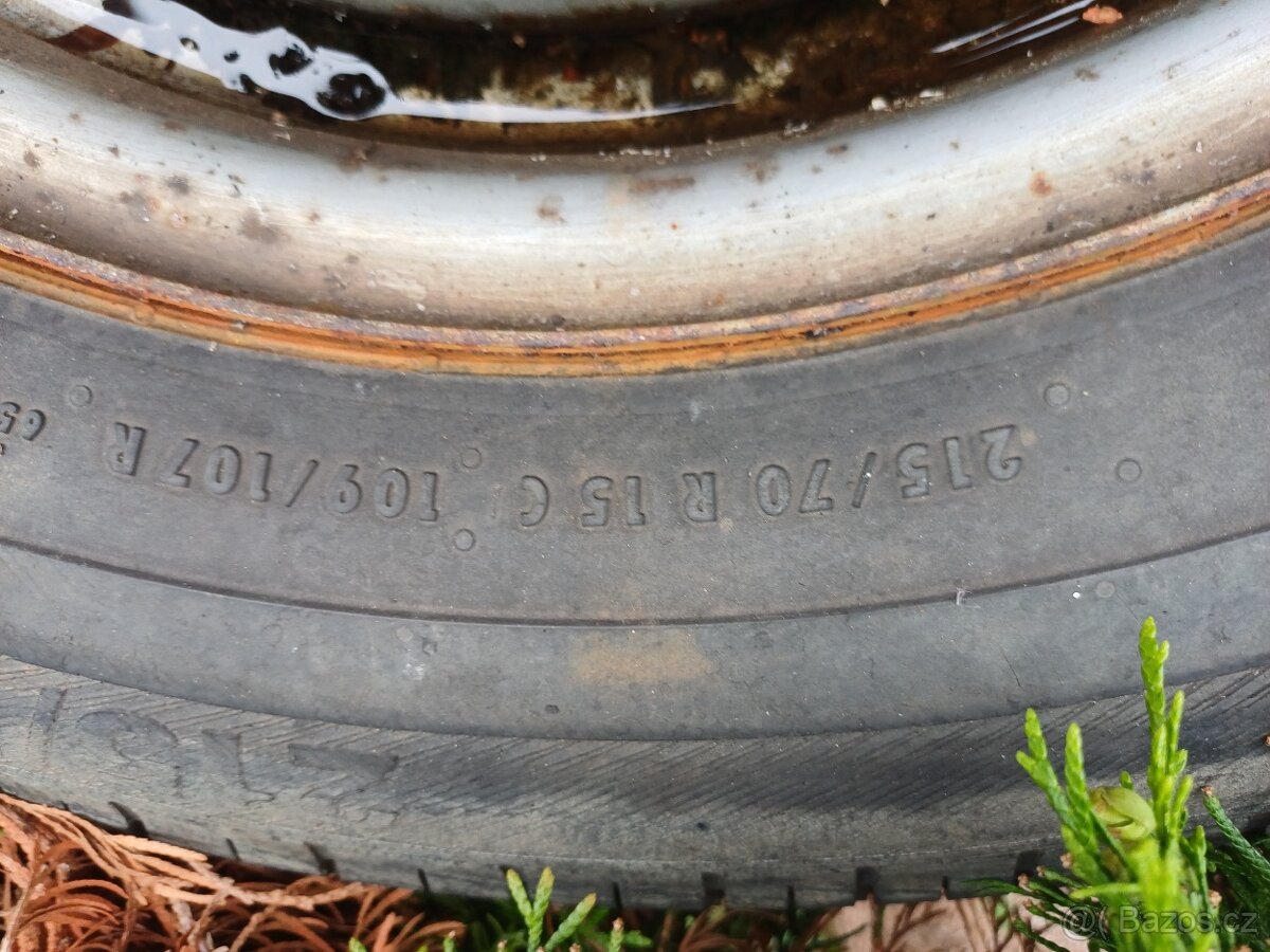 215/70r15C - 2