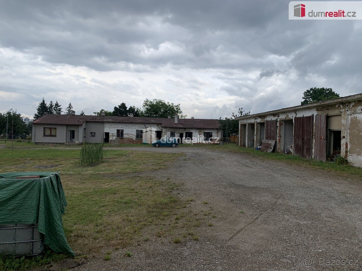 Komerční areál 8.709 m2 Chotýšany - 2