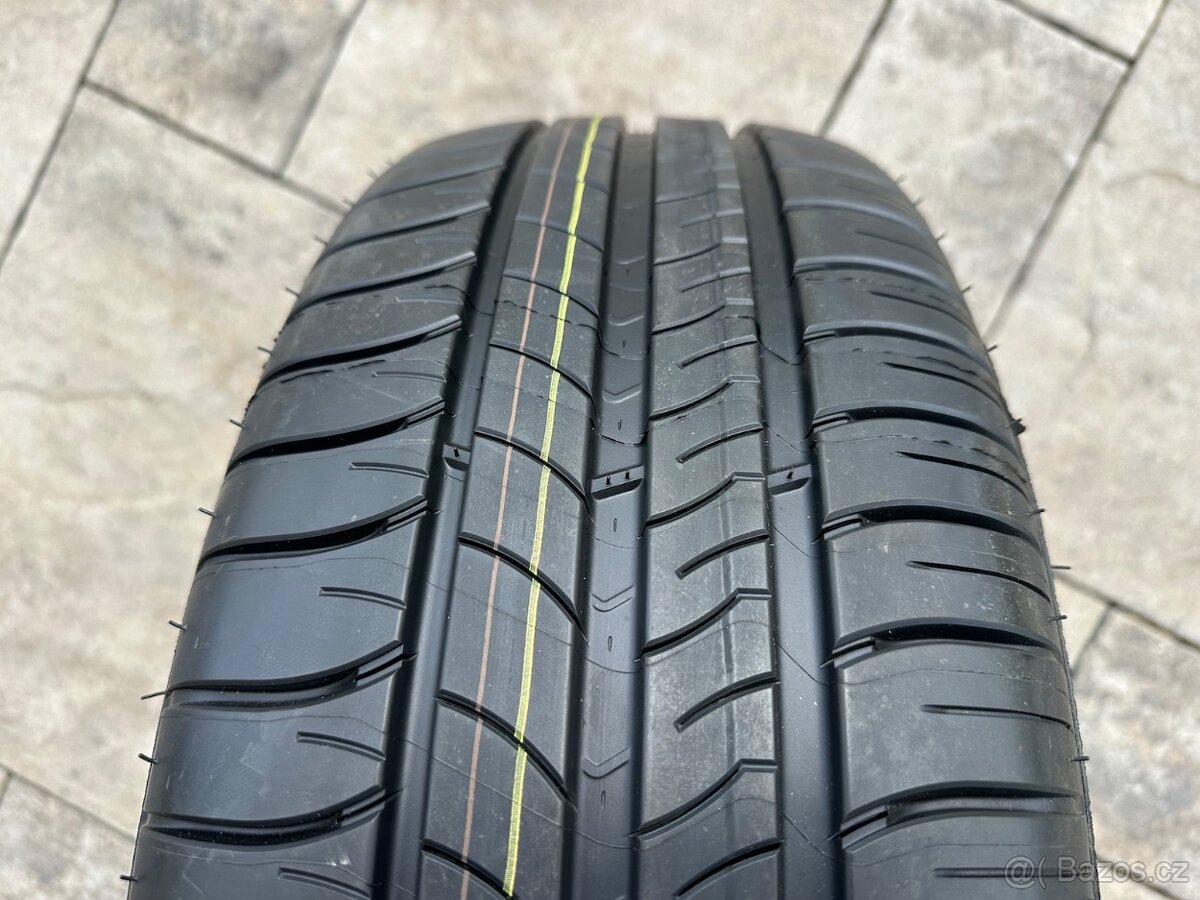 Plechový disk s pneu Michelin 5x112 215/60/16 - 2