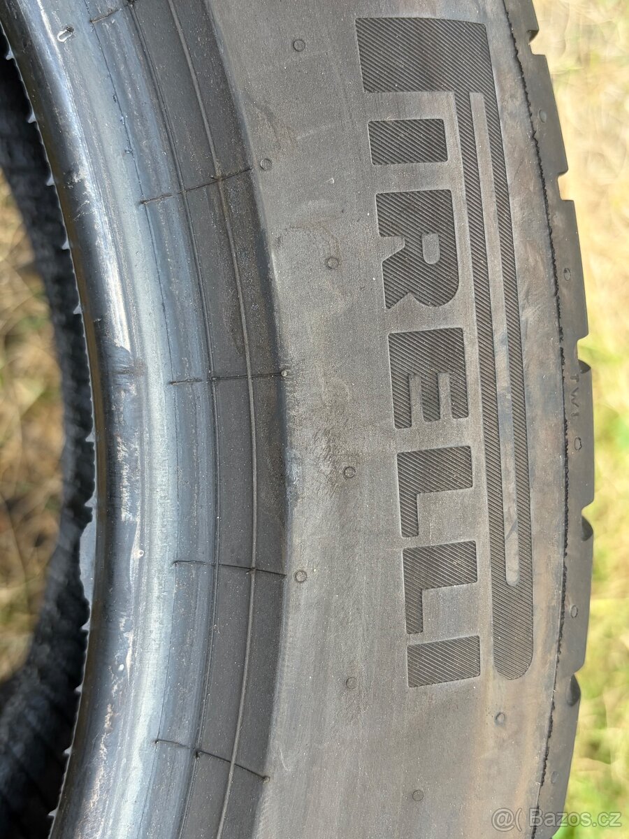 Letní pneu 255/45 R19 pirelli - 2