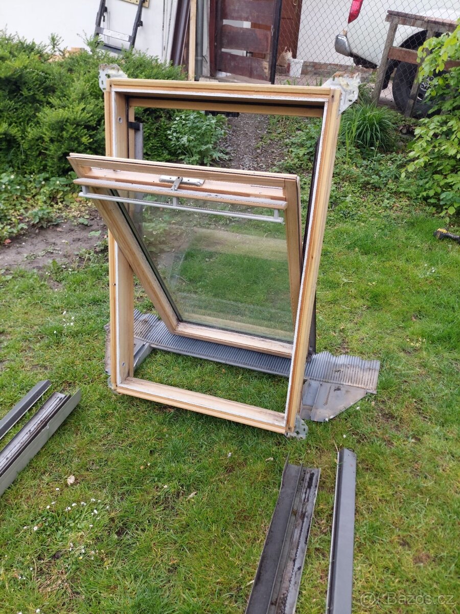 střešní okno Velux 78x118 - 2