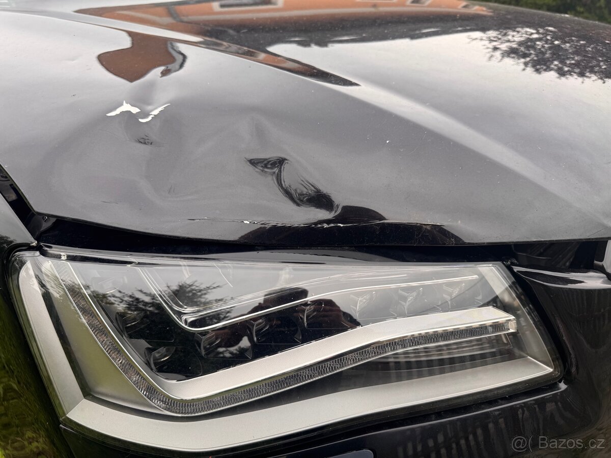 Prodám kapotu Audi S8 4H D4 - 2