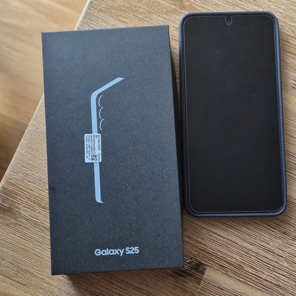 Samsung Galaxy S25 256 GB - 2