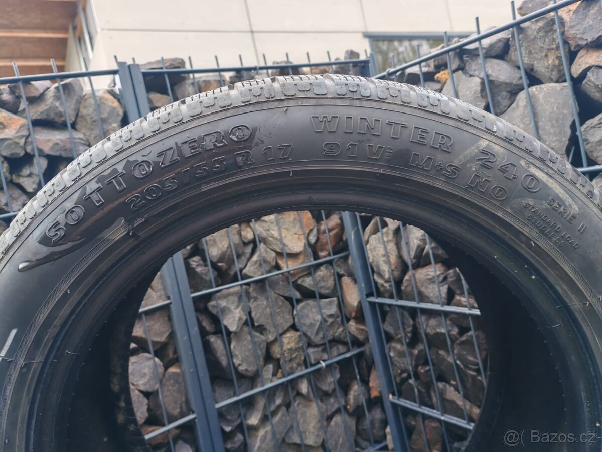 Pirelli Sottozero 205/55 R17 4-5mm - 2