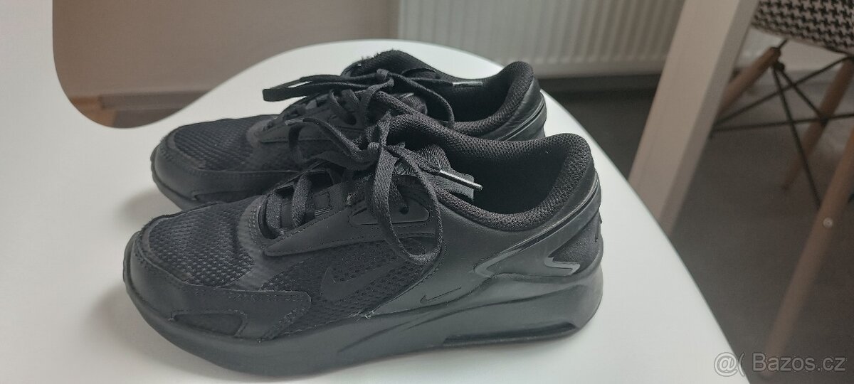 Chlapecké tenisky Nike air vel. 35,5 - 2