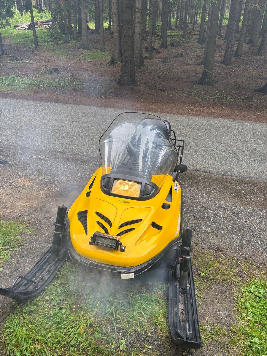 Sněžný skútr Ski-Doo Alpine III - 2