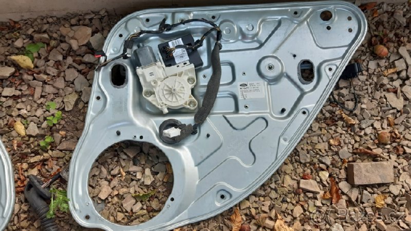 Sada zadních dveřních jednotek Ford Focus MK2 - 2